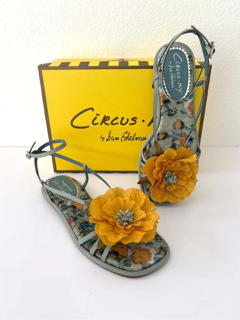 Circus NY Olana Yellow Flower Accent Strappy Sandal NWT Cool Mint Statement 7.5